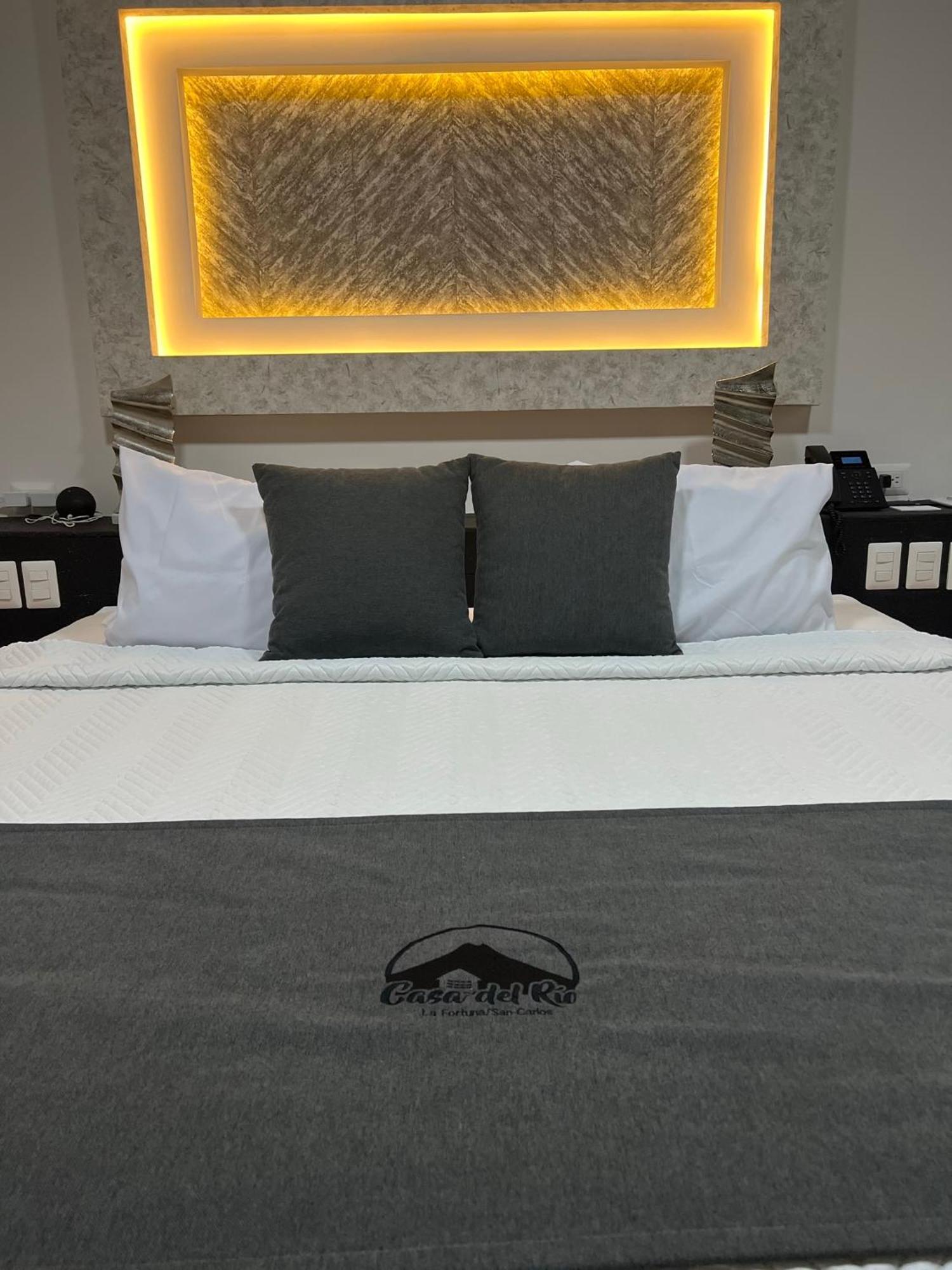 Hotel Boutique Casa Del Rio La Fortuna Екстер'єр фото